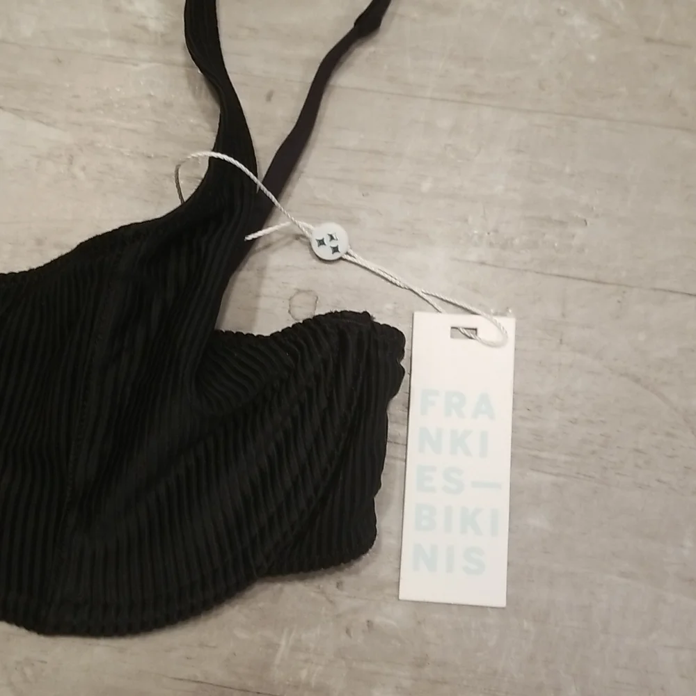 💕FRANKIE'S BIKINIS💕 Anna Ribbed Underwire Bikini Top ~ Black Large L NWT